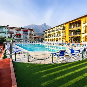 Giardino Dei Colori 107 - Pool&fitness Appartamento Toscolano-Maderno